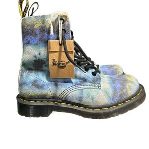 Dr‎ Martens boots 1460 Pascal Tie Dye Blue Pattern Boot size 6 moto boho